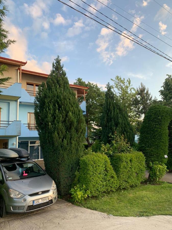 Vila Deni Tushemisht Екстериор снимка